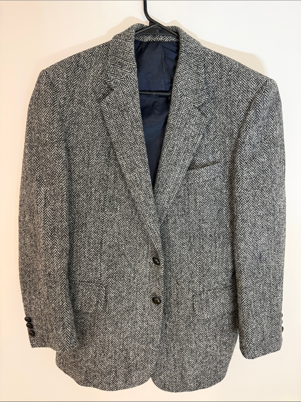 Harris Tweed Herringbone Wool-Blend Sport Coat in Gray